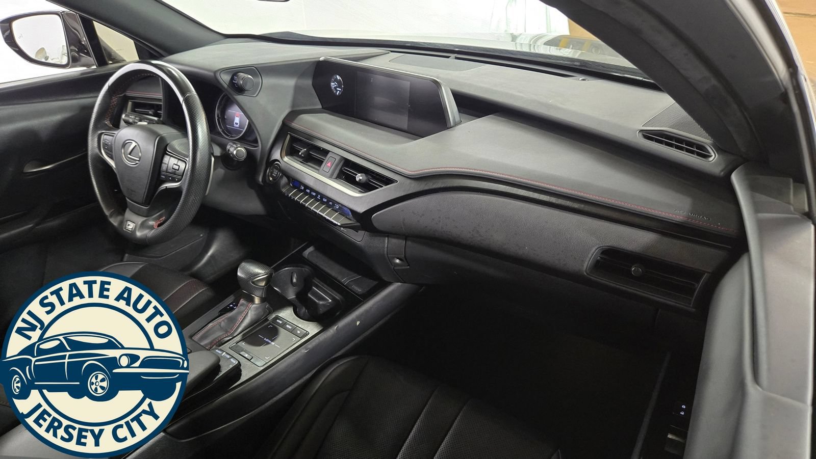 Used 2021 Lexus UX 200 F Sport w/ Accessory Package (Z1) FWD image 39