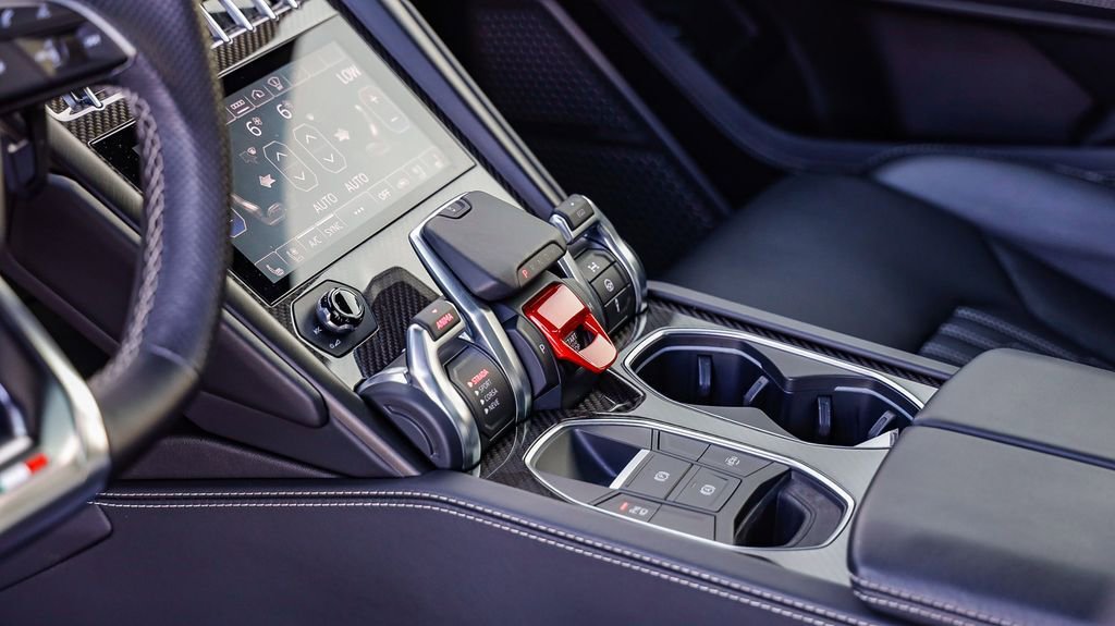 Used 2023 Lamborghini Urus S image 24