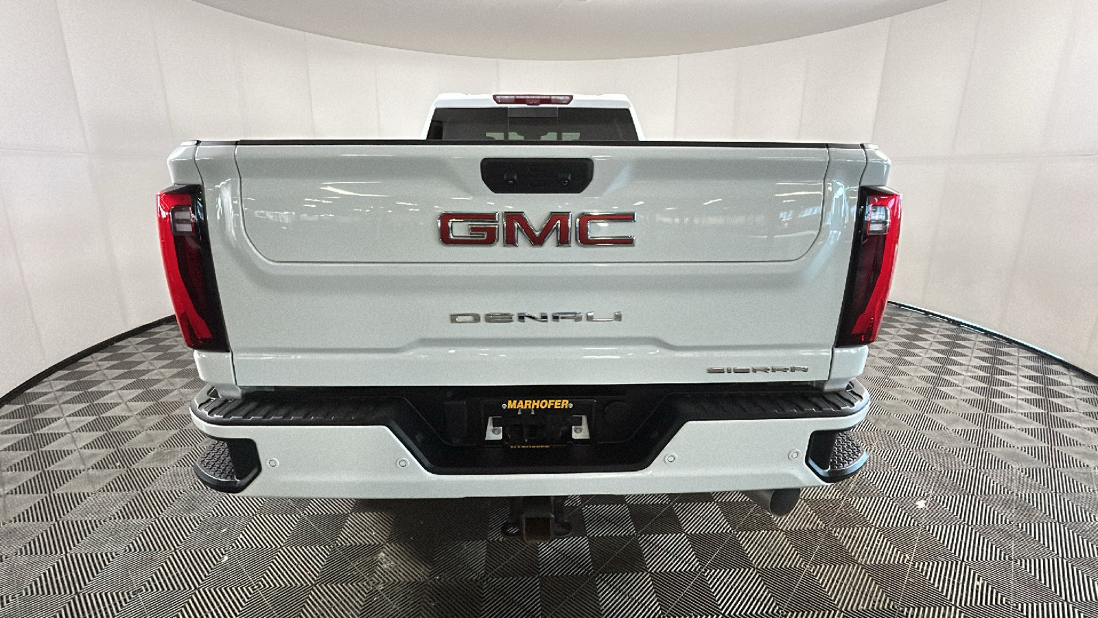 Used 2024 GMC Sierra 3500 Denali w/ Denali Reserve Package AWD/4WD image 4