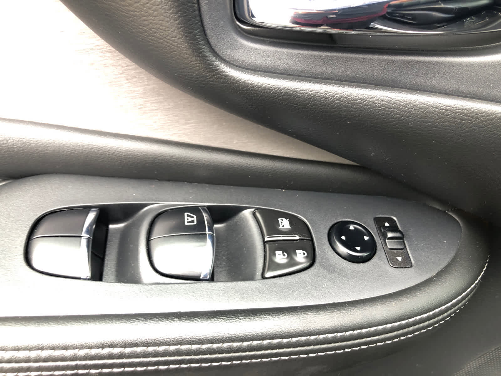 Used 2024 Nissan Murano SL image 31