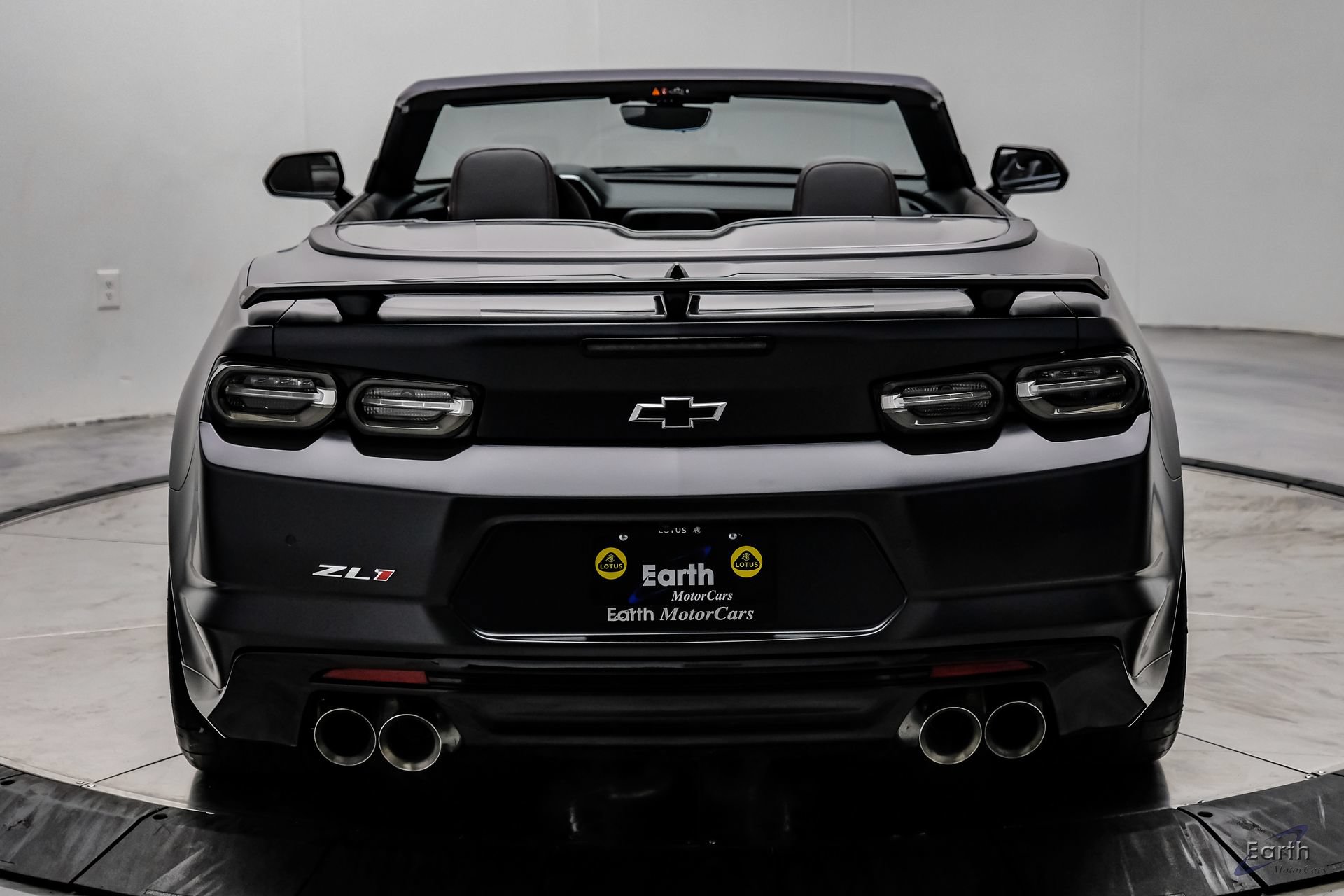 Used 2024 Chevrolet Camaro ZL1 RWD image 15