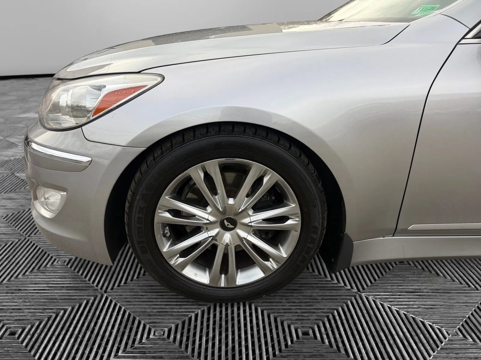 Used 2012 Hyundai Genesis 3.8 w/ Premium Pkg image 18