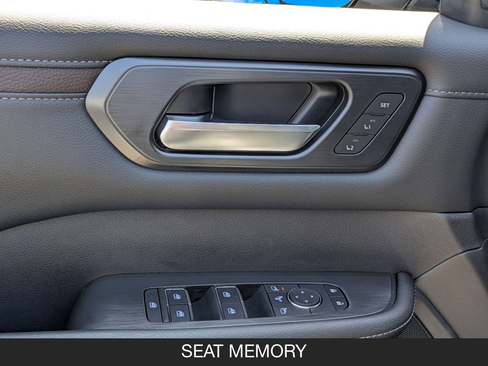 New 2026 Nissan Armada SL image 13