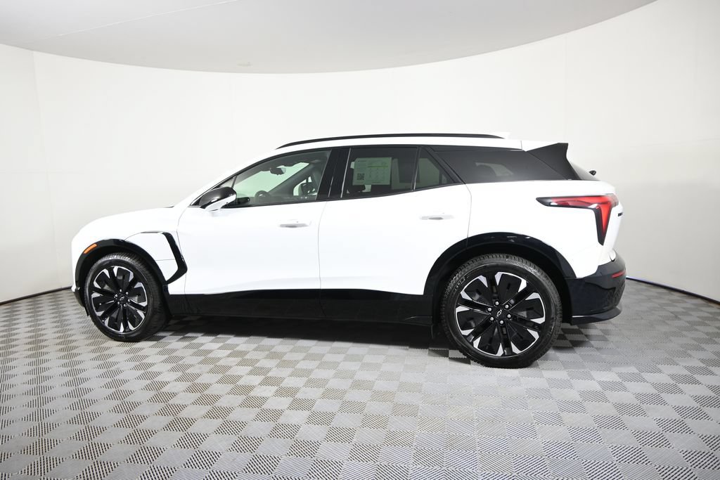 Used 2024 Chevrolet Blazer EV RS RWD image 3