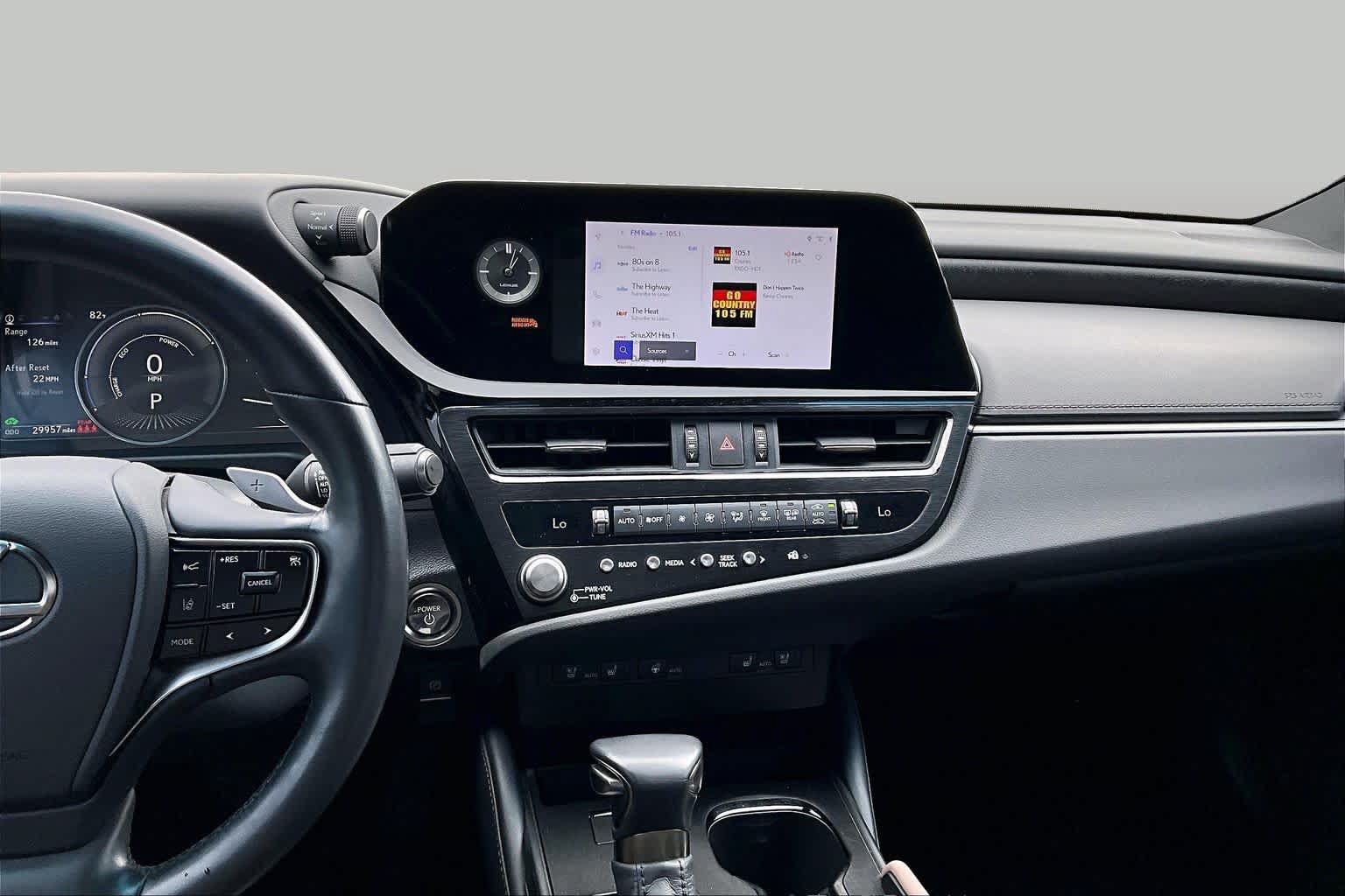 Used 2025 Lexus ES 300h w/ Premium Package FWD image 7