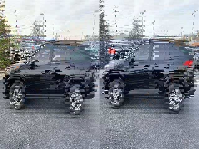 New 2025 Toyota RAV4 XLE image 5