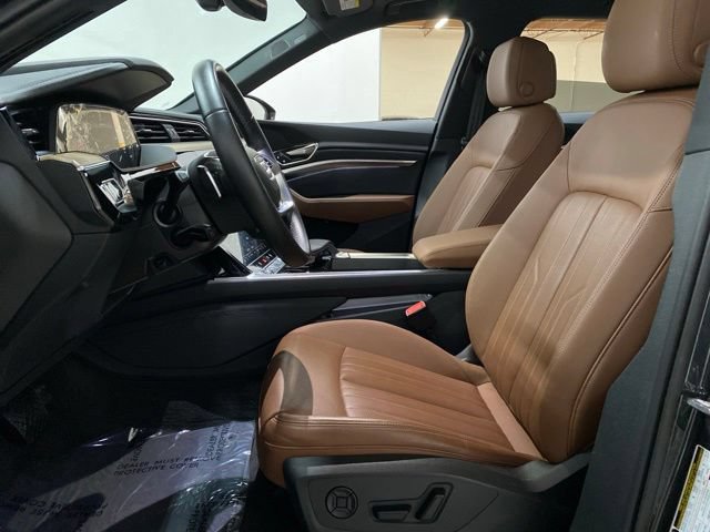 Used 2024 Audi Q8 e-tron Premium Plus w/ Premium Plus Package AWD/4WD image 20