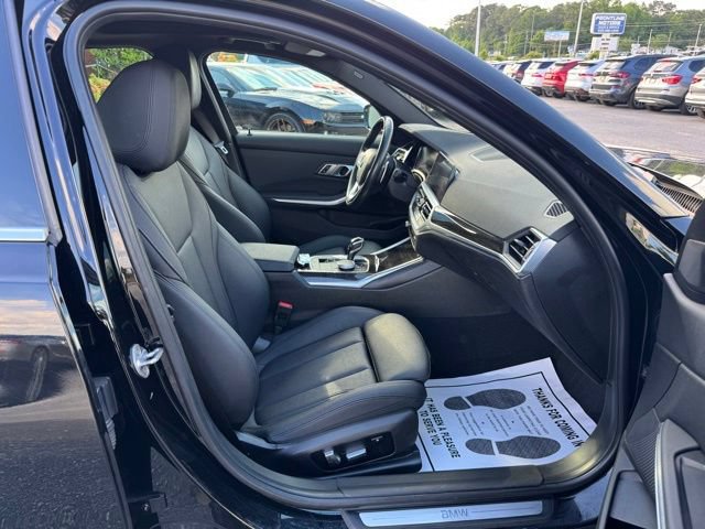 Used 2021 BMW 330i xDrive Sedan w/ Driving Assistance Package AWD/4WD image 9