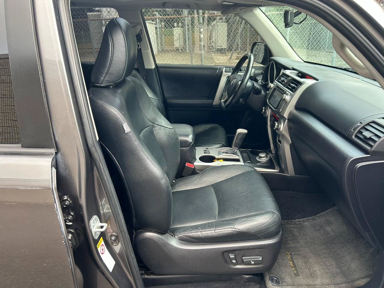 Used 2013 Toyota 4Runner Limited AWD/4WD image 18