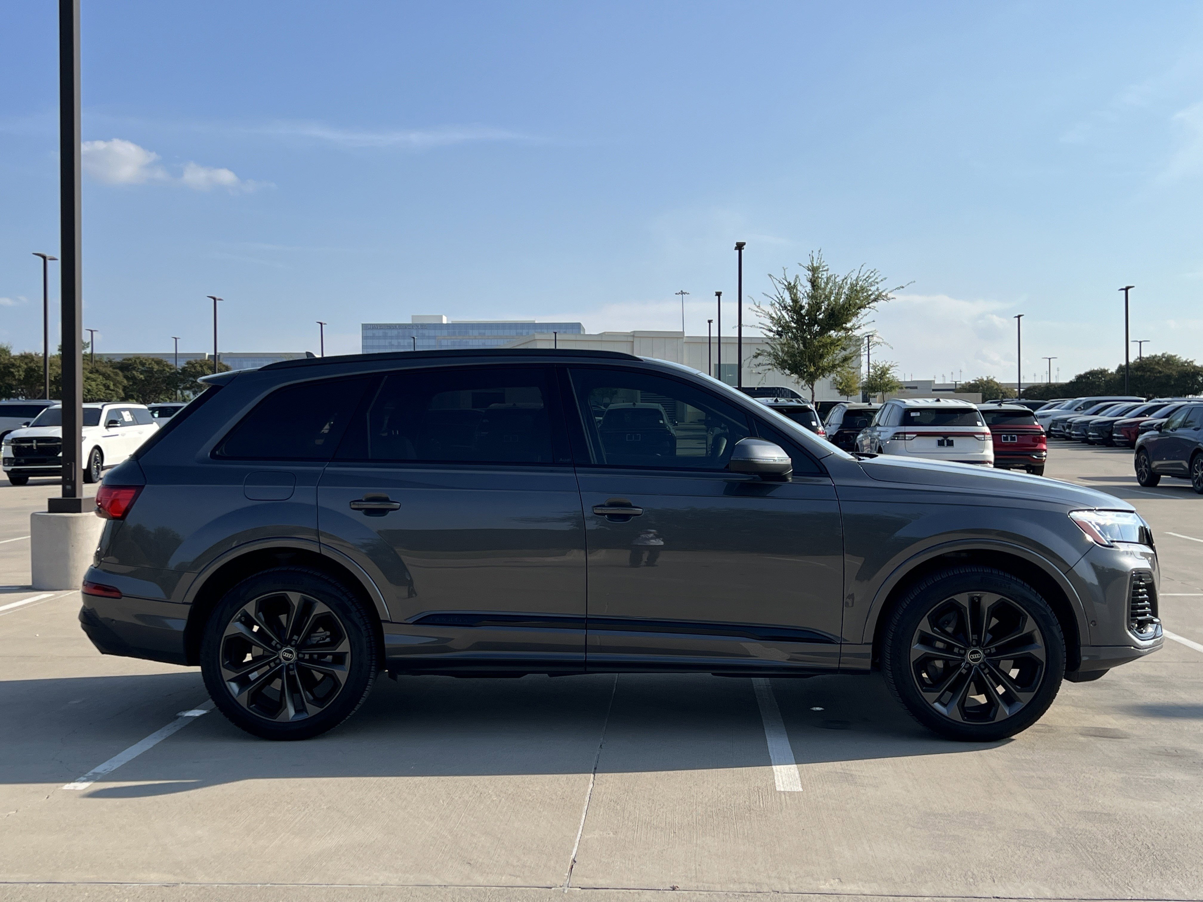 Used 2025 Audi Q7 3.0T Premium Plus image 10