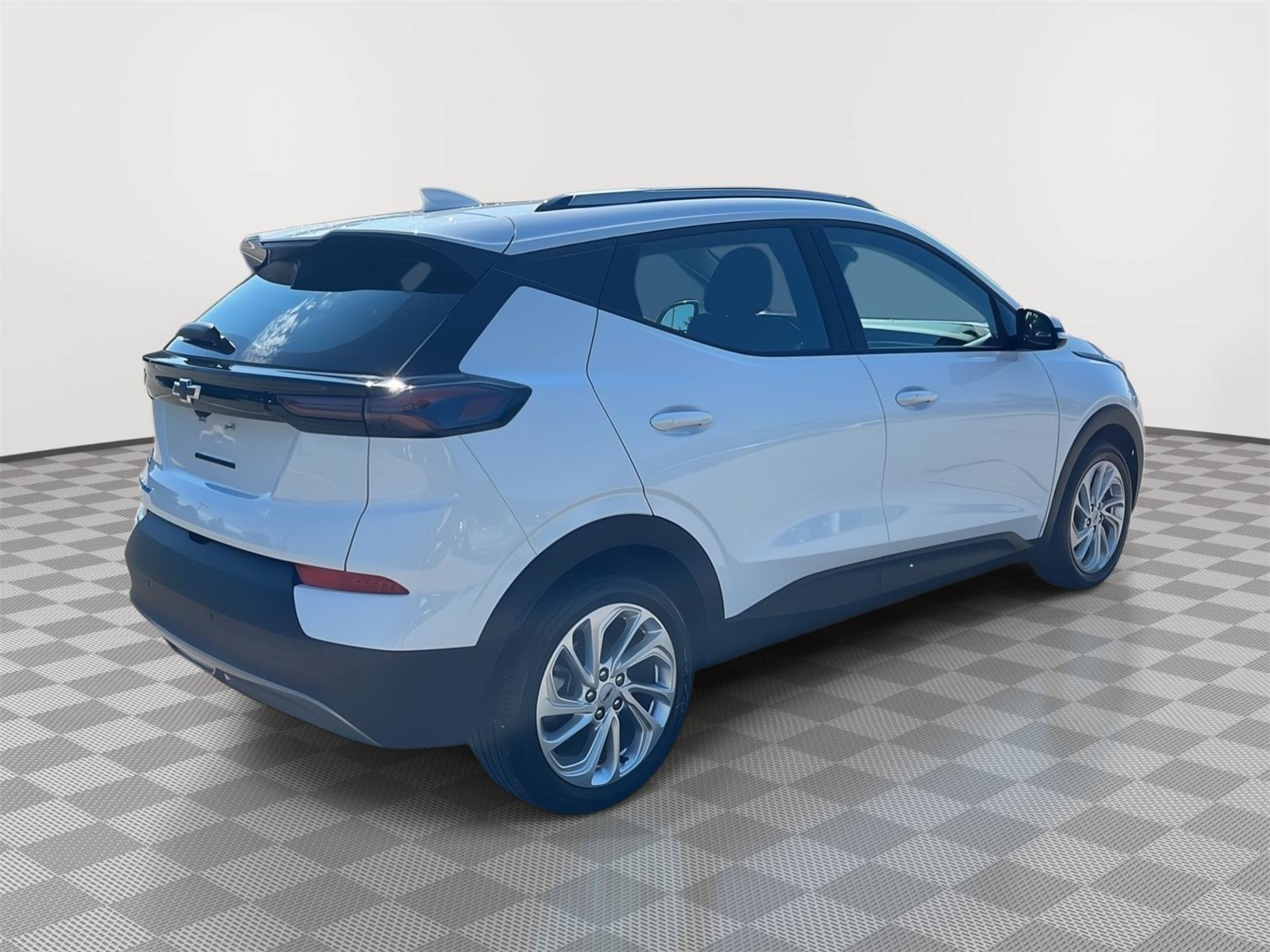 Used 2023 Chevrolet Bolt EUV LT w/ Comfort Package FWD image 5