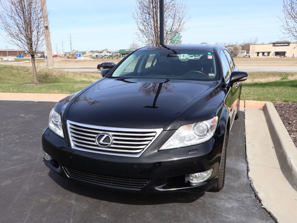 Used 2010 Lexus LS 460 AWD image 1