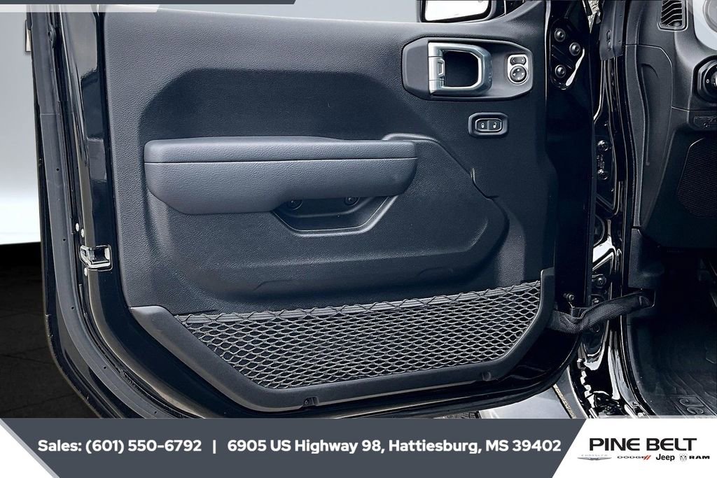 Used 2024 Jeep Wrangler Sport S image 17