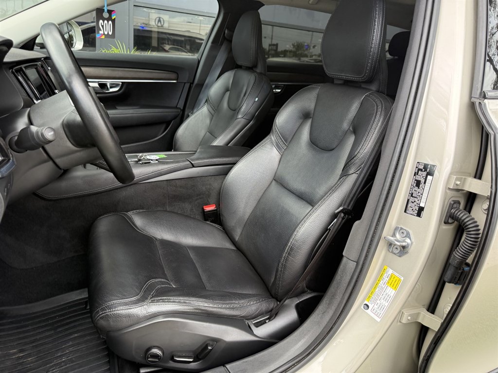 Used 2019 Volvo V90 T5 Cross Country AWD/4WD image 14