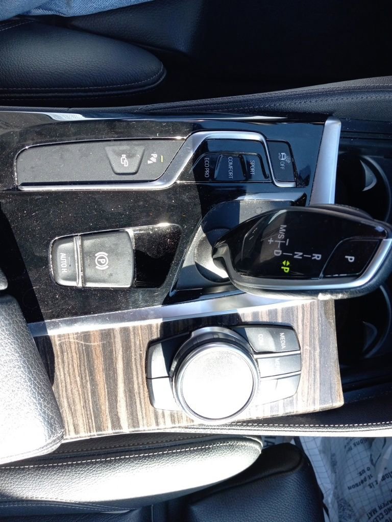 Used 2018 BMW 540i xDrive image 37