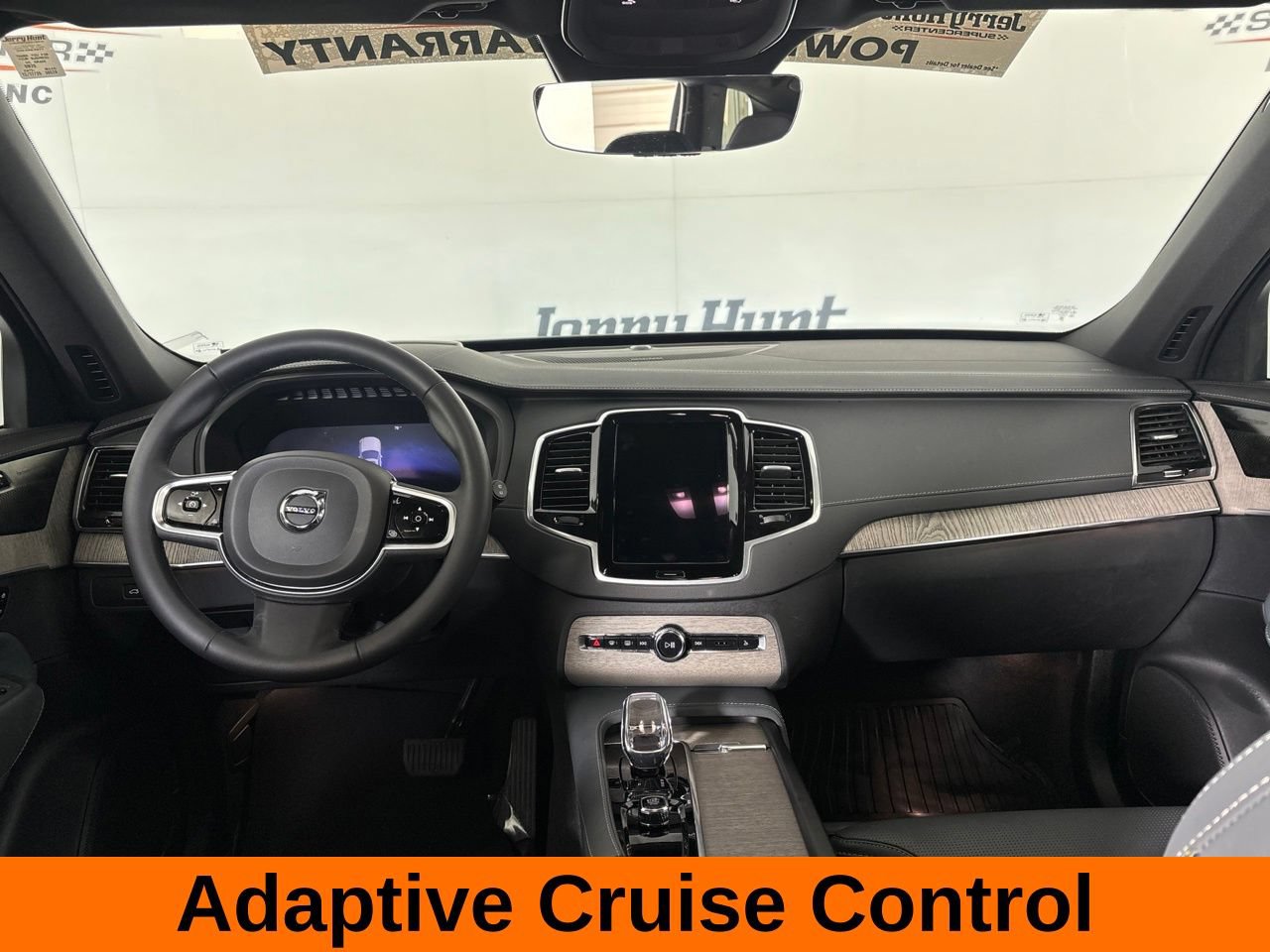 Used 2024 Volvo XC90 B6 Ultimate w/ Protection Package Premier AWD/4WD image 17