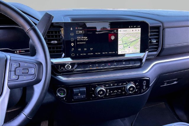 Used 2025 GMC Sierra 1500 SLT AWD/4WD image 9