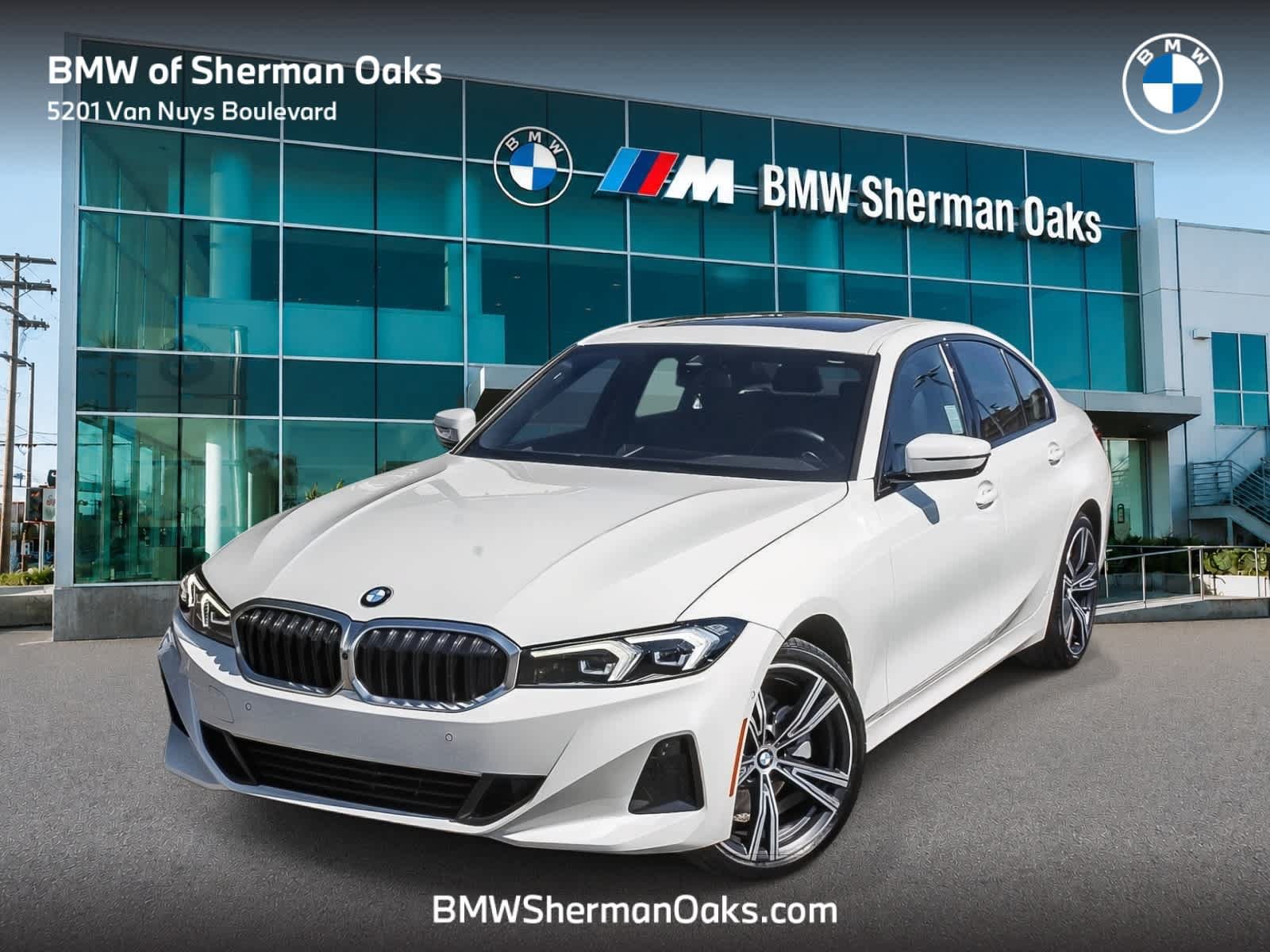 Used 2023 BMW 330i Sedan w/ Parking Assistance Package RWD video 1