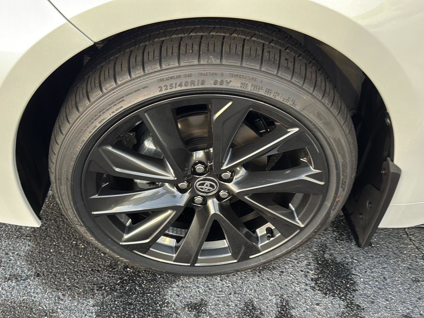 New 2026 Toyota Corolla SE image 29