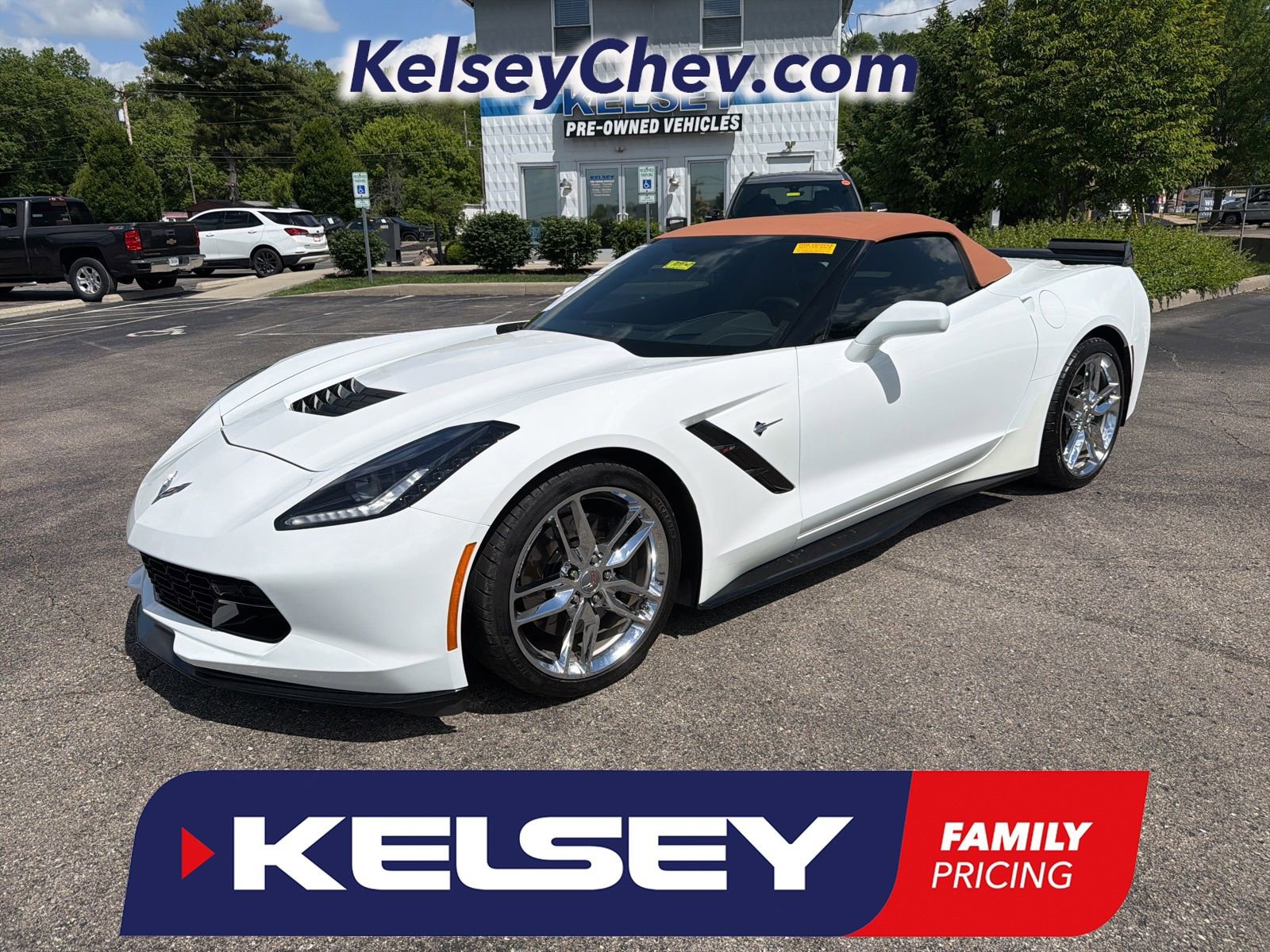 Used 2016 Chevrolet Corvette Stingray Convertible w/ 2LT Preferred Equipment Group RWD image 1