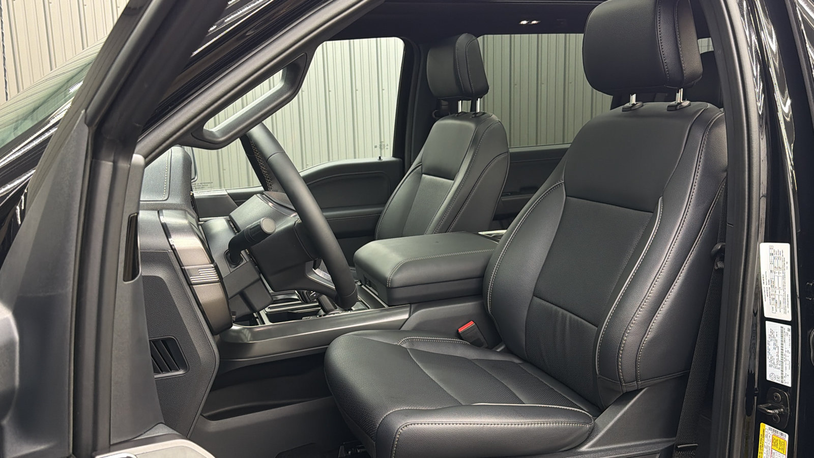 Used 2026 Ford F150 Lariat AWD/4WD image 32