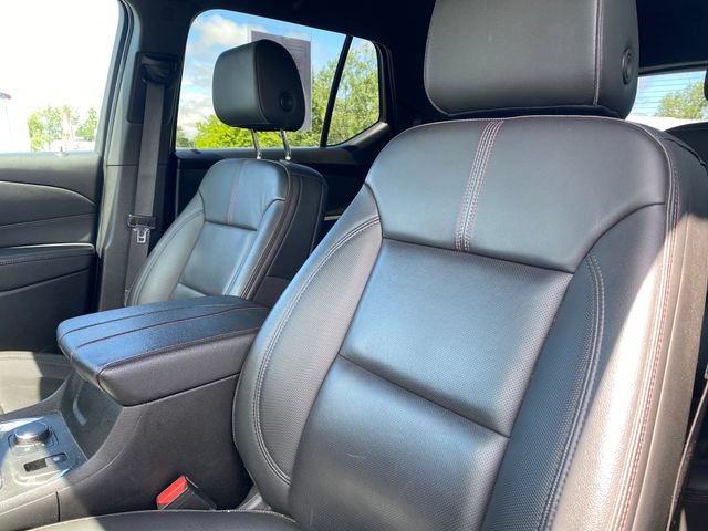 Used 2023 Chevrolet Traverse RS w/ LPO, Floor Liner Package FWD image 13
