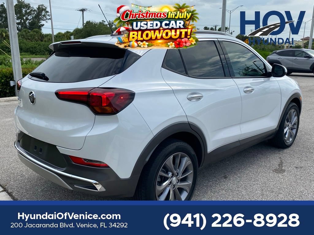 Used 2022 Buick Encore GX Essence w/ Experience Buick Package FWD image 16