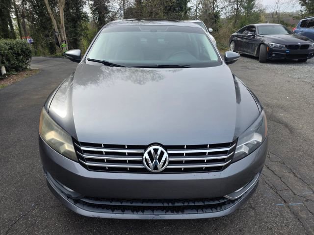 Used 2012 Volkswagen Passat TDI SEL Premium image 2