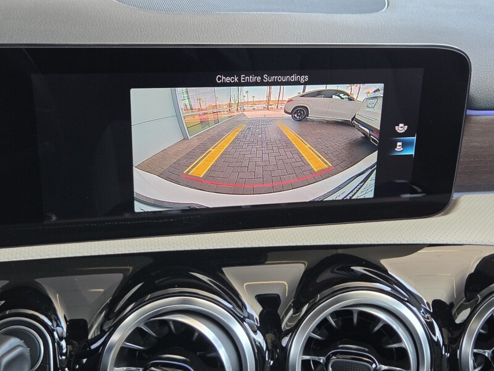 Certified 2022 Mercedes-Benz A 220 image 31