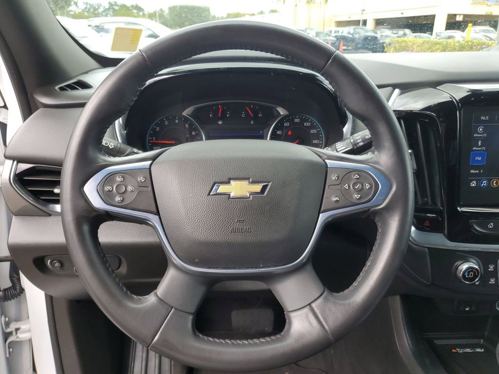 Used 2022 Chevrolet Traverse LT image 18