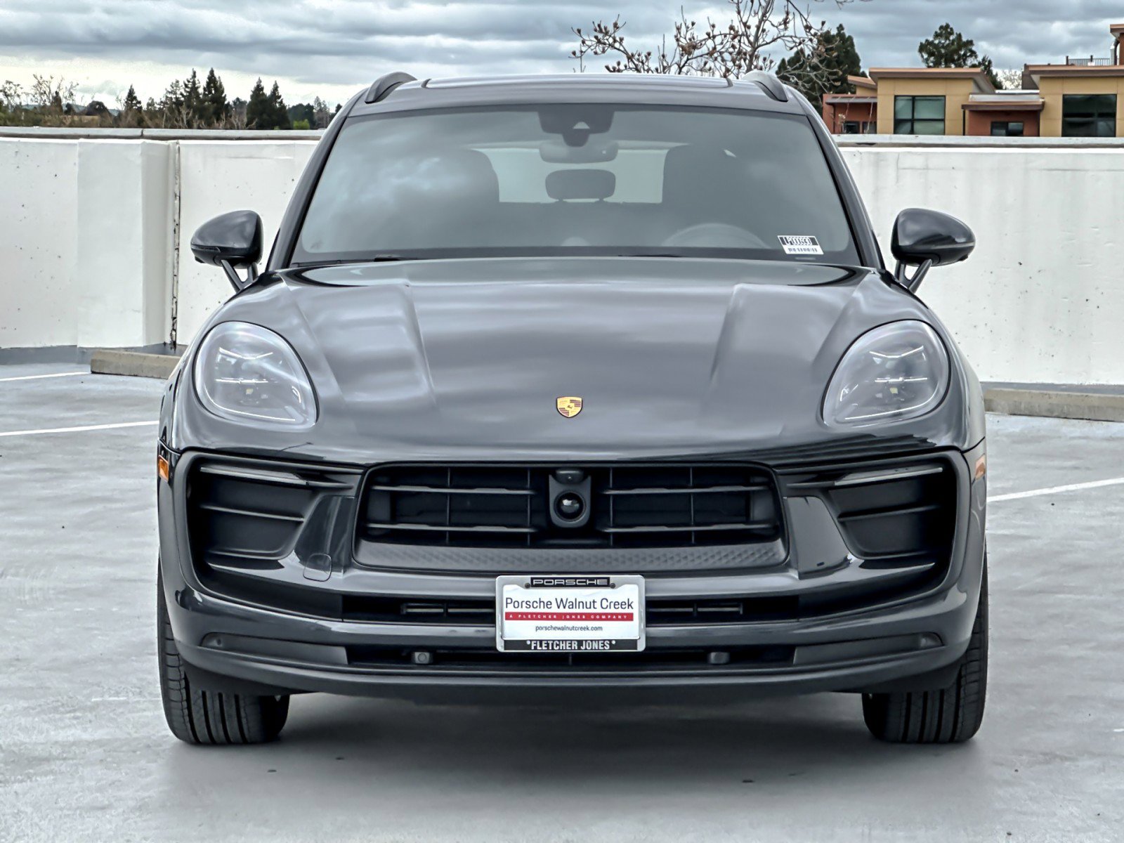 Used 2025 Porsche Macan image 11