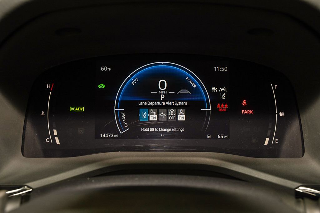 Used 2025 Toyota Camry SE image 16