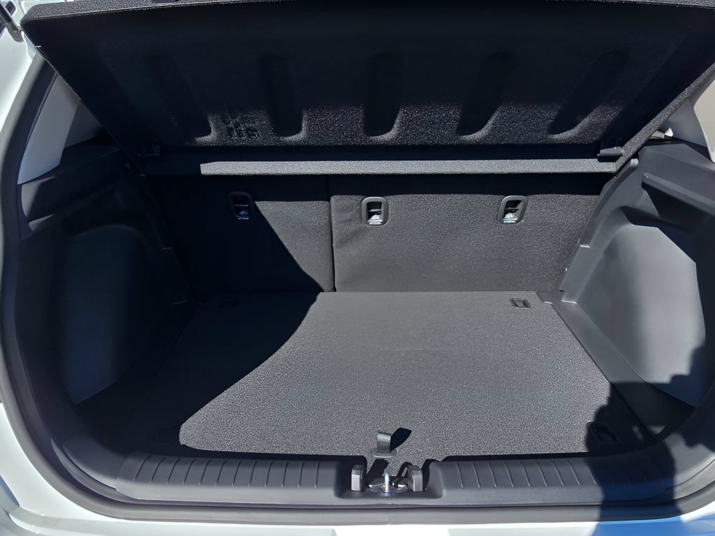 Used 2026 Hyundai Venue SE FWD image 29