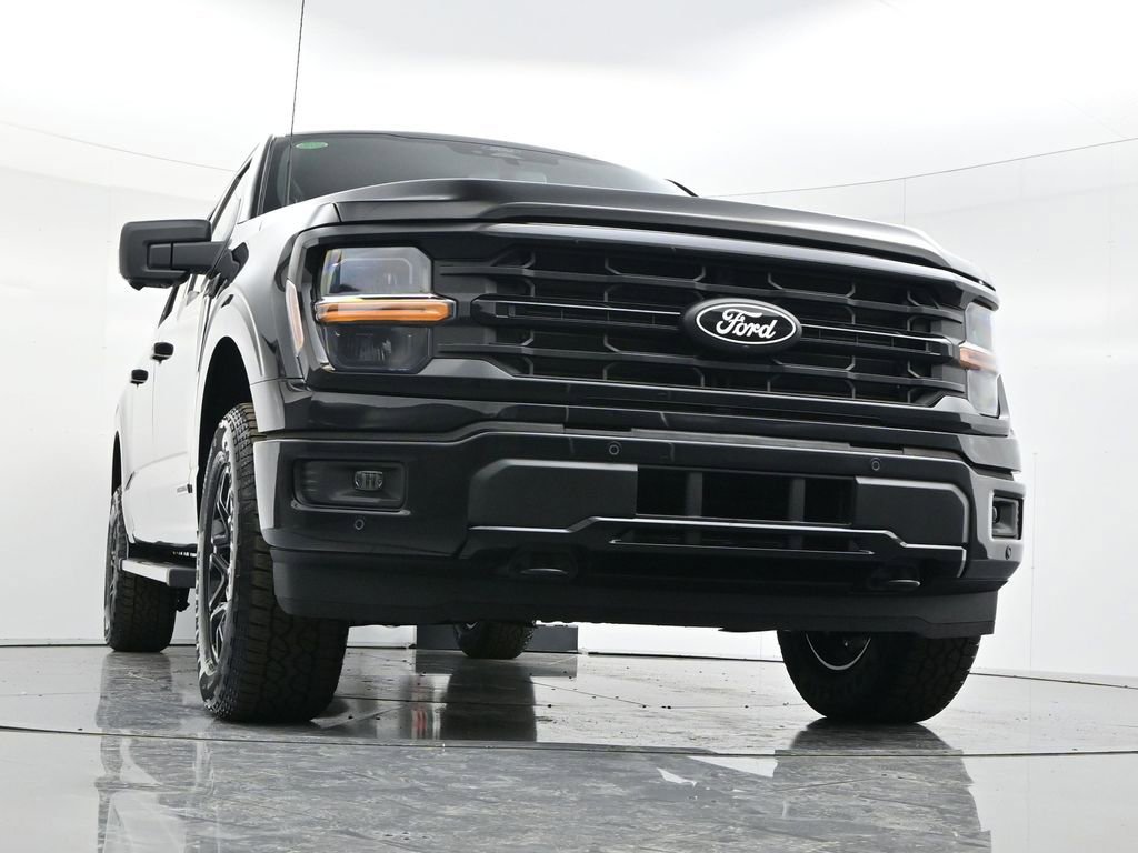 New 2025 Ford F150 XLT w/ Equipment Group 302A MID image 33