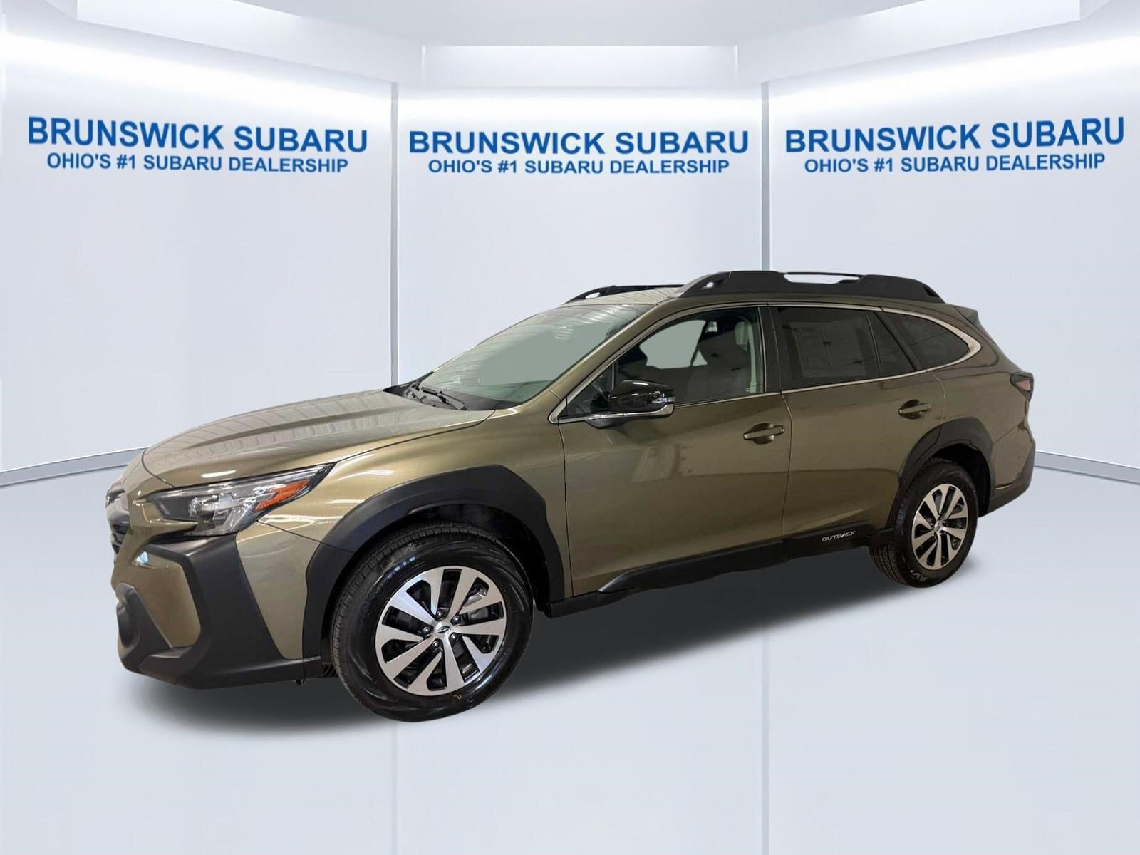 Certified 2024 Subaru Outback Premium w/ Popular Package #1A AWD/4WD image 2