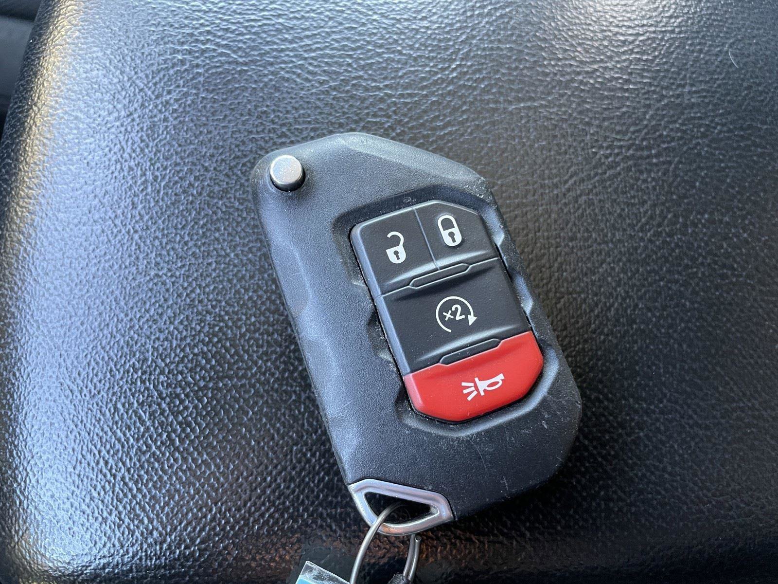 Used 2018 Jeep Wrangler Unlimited Sport S image 25