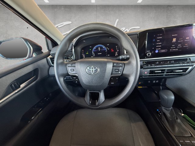Used 2025 Toyota Camry LE w/ Convenience Package FWD image 21