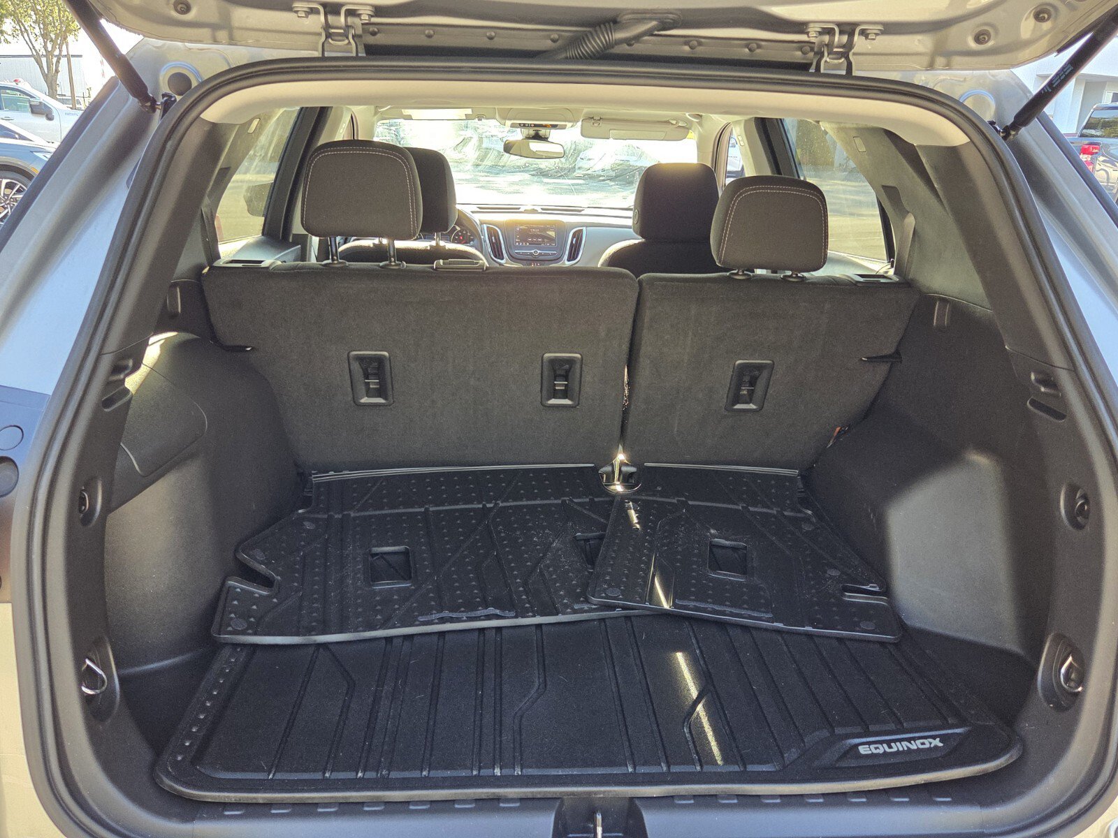 Used 2024 Chevrolet Equinox LS w/ LS Convenience Package FWD image 17