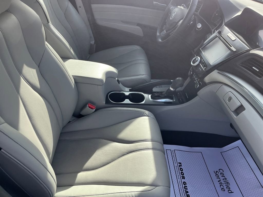 Used 2019 Acura ILX Premium Package image 29