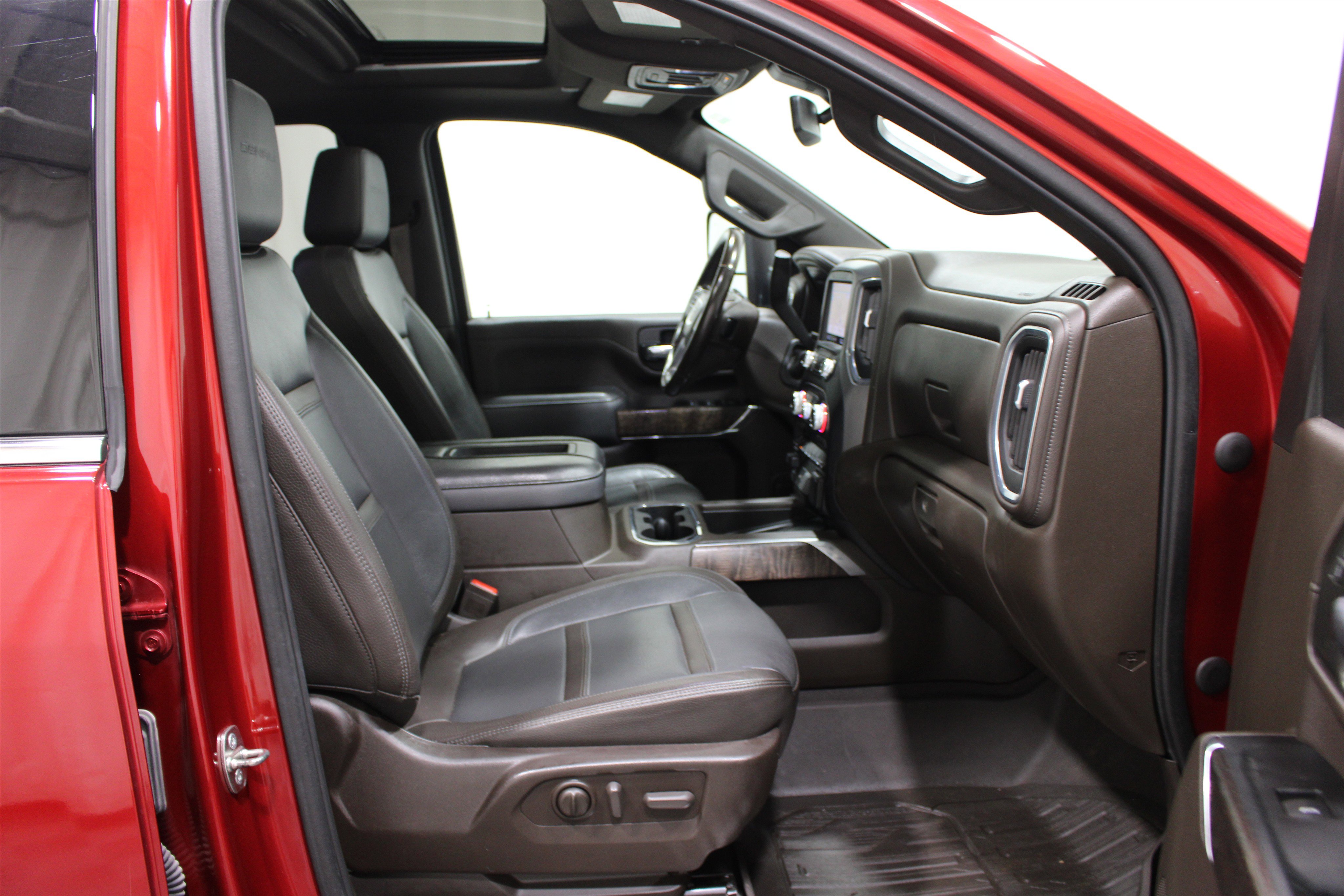 Used 2022 GMC Sierra 2500 Denali AWD/4WD image 23