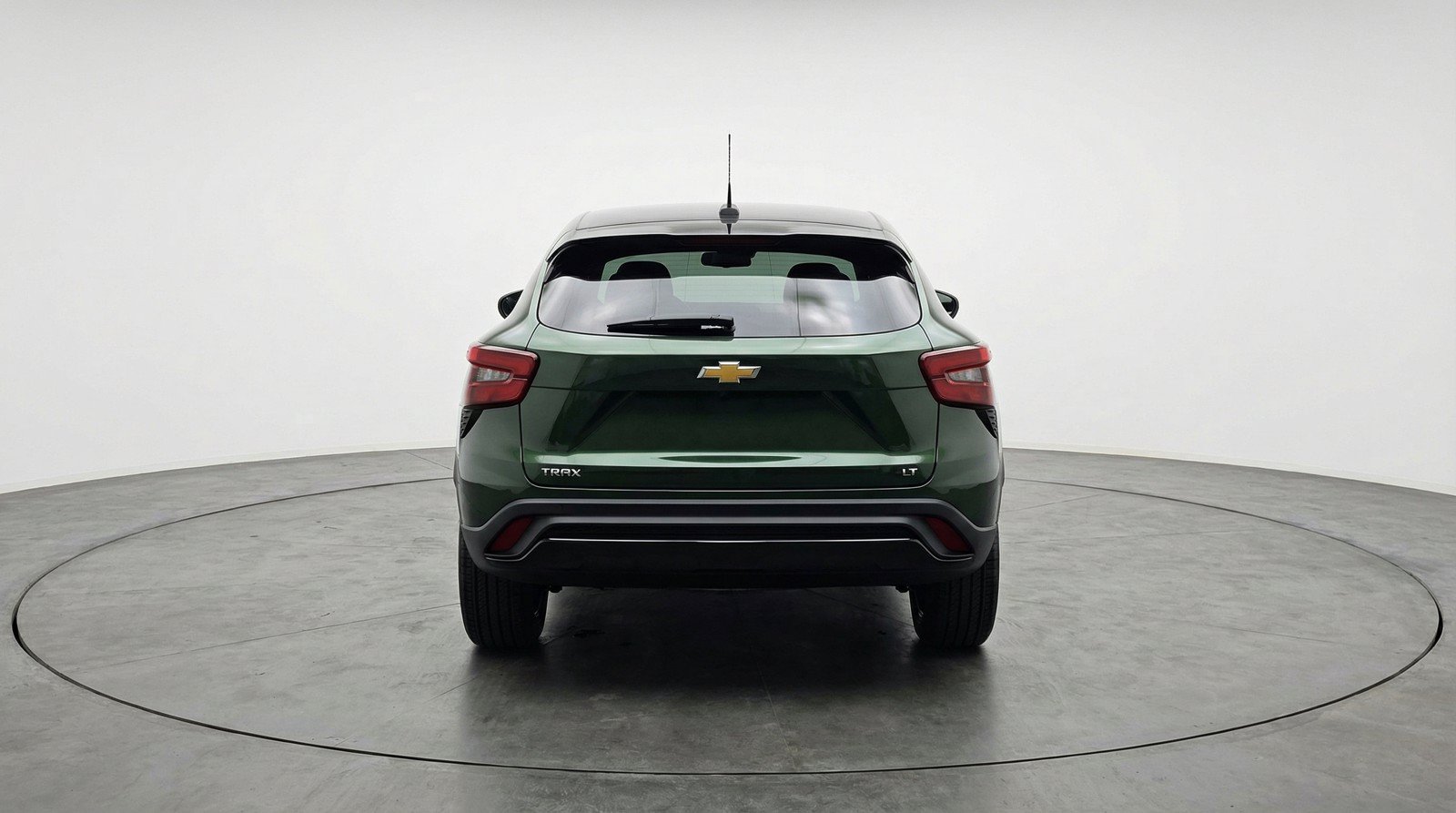 Used 2025 Chevrolet Trax LT FWD image 7