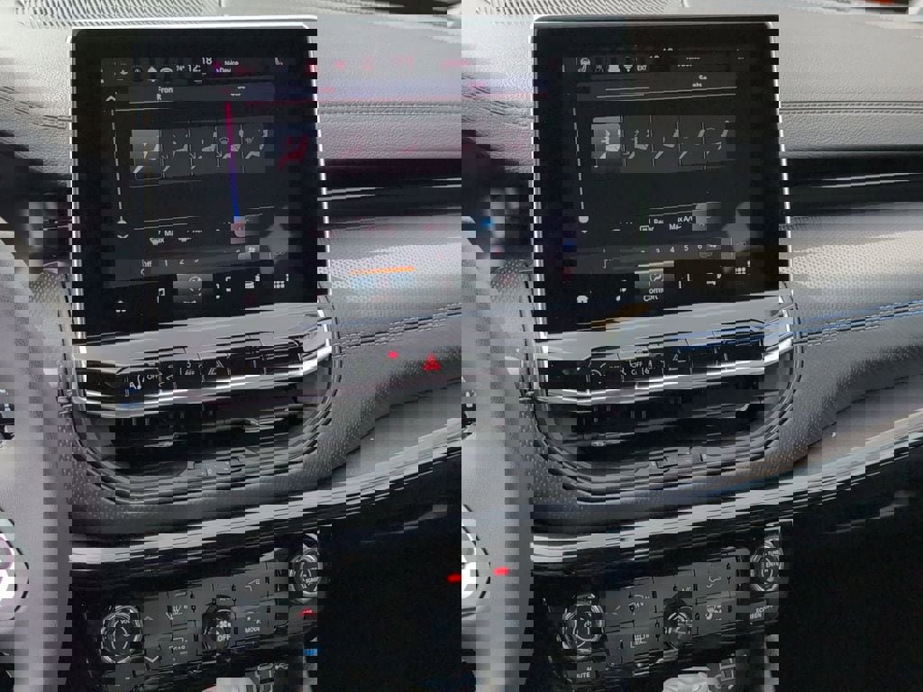 New 2026 Jeep Compass Latitude AWD/4WD image 17