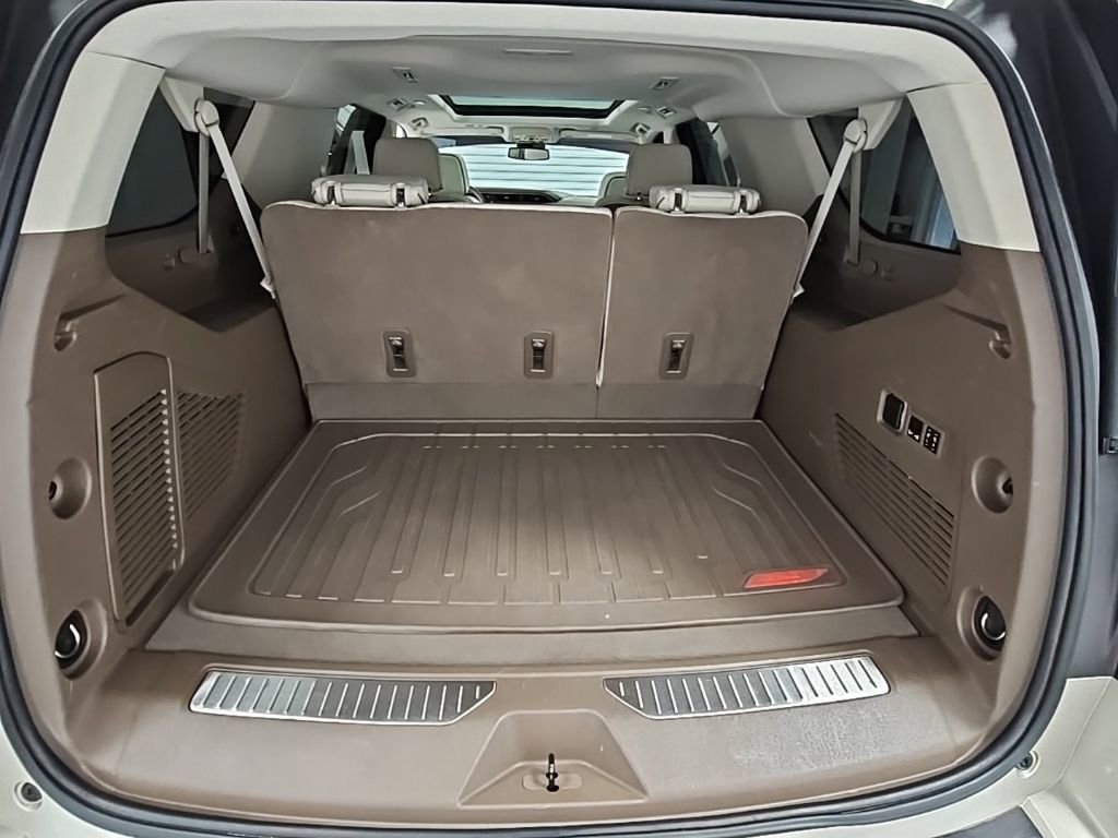 Used 2023 GMC Yukon XL Denali image 39