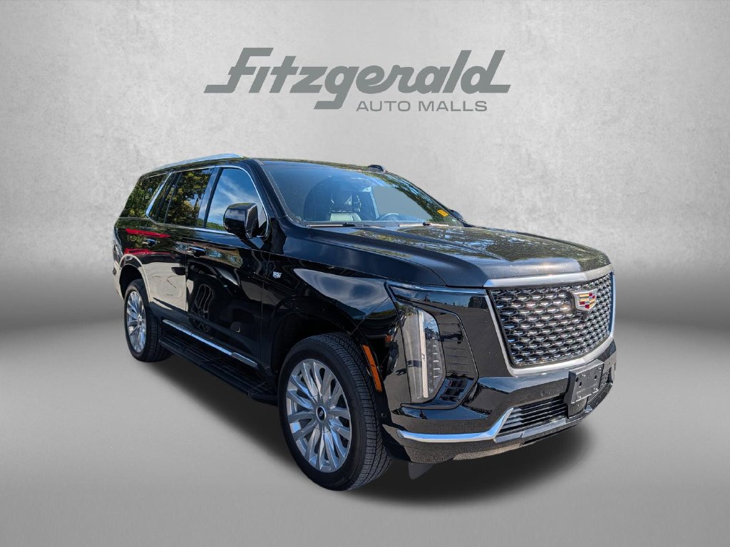 Used 2025 Cadillac Escalade Luxury AWD/4WD image 1