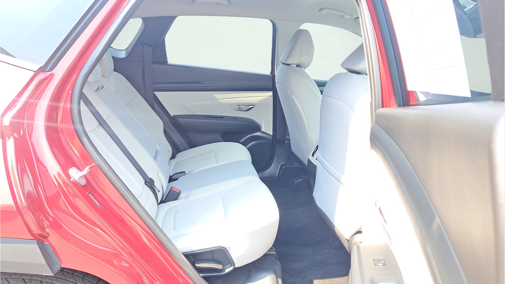 Used 2025 Hyundai Tucson SEL AWD/4WD image 14