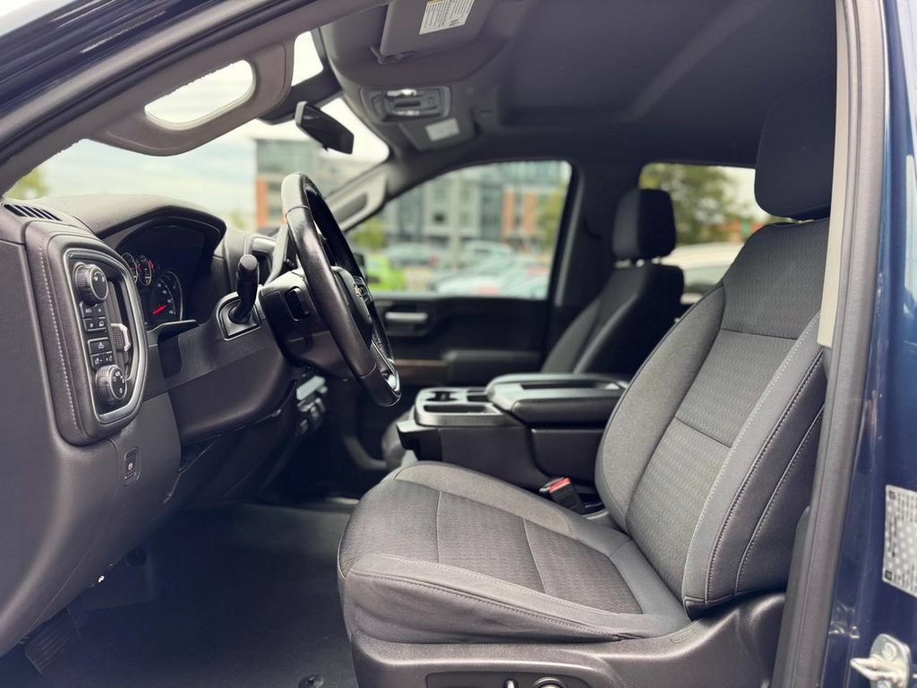 Used 2019 Chevrolet Silverado 1500 LT w/ All-Star Edition AWD/4WD image 18