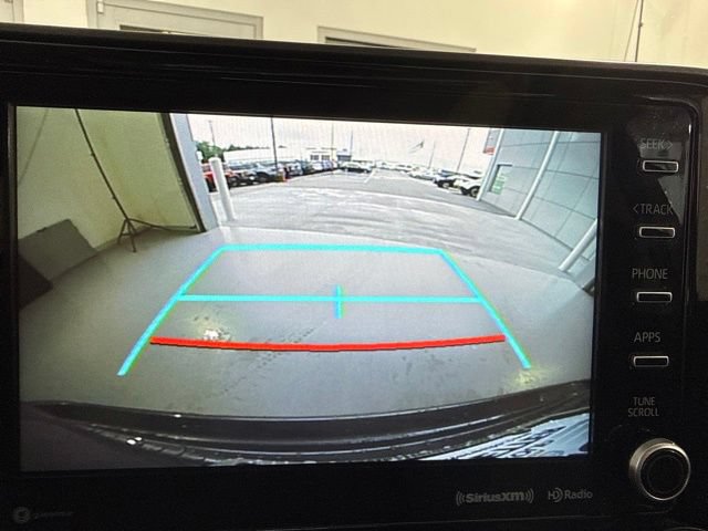 Used 2022 Toyota Highlander XLE AWD/4WD image 28