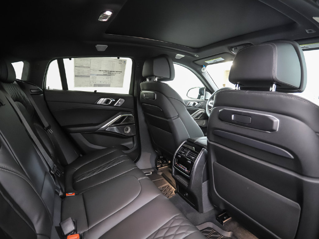 Used 2026 BMW X6 M60i AWD/4WD image 26