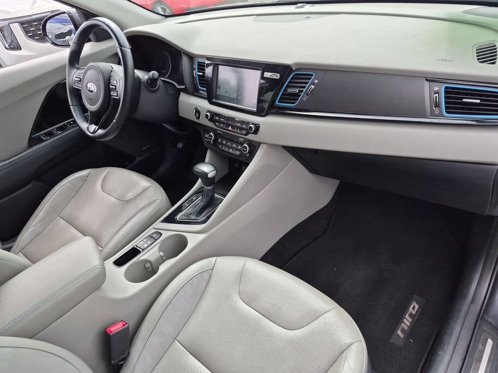 Used 2018 Kia Niro EX Premium FWD image 29