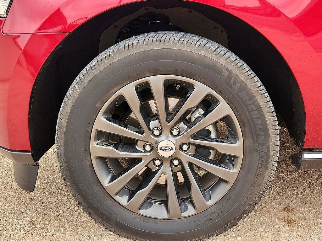 Used 2019 Ford Expedition Limited w/ Equipment Group 301A AWD/4WD image 14